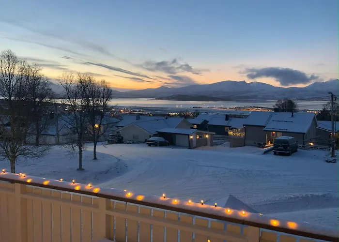 Explore Panorama View Villaer Tromsø